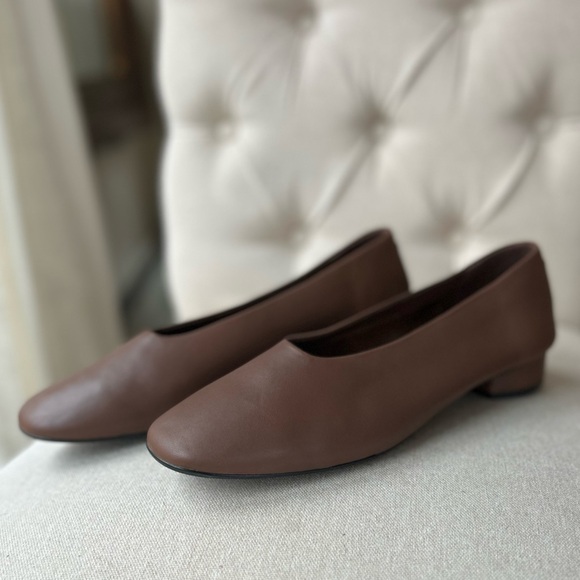 JEFFREY CAMPBELL Women's Trustee Round Toe Flats Light Brown Slip-On Shoes Sz 9 - Picture 7 of 13